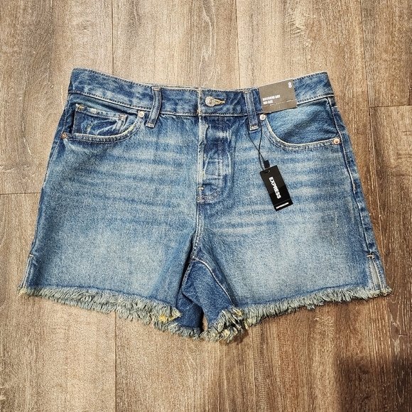 *NWT* Express Boyfriend Mid Short - Picture 3 of 6